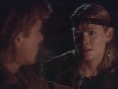 Angus MacGyver Trucs et Astuces - 2x06 Atterrissage P�rilleux - MacGyver avec Gina